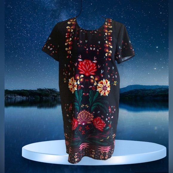 MINK PINK  Wisdom Tee Short Sleeve Shift Dress floral Size M - Picture 16 of 16